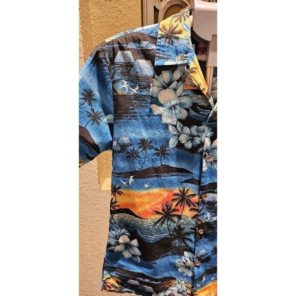 RJC Hawaii Men's Blue Hawaiian Aloha Shirt With Sunset & Floral Design - Picture 4 of 5